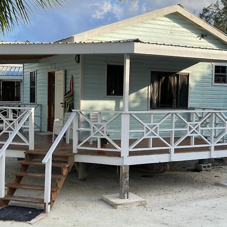 Hidden Treasure Vacation Home Blue Bay Cottage เคย์คอล์กเกอร์ ภายนอก รูปภาพ